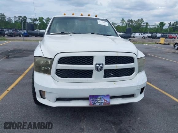 2018 Ram 1500 Express z VIN 3C6RR6KG5JG194863, wystawiony jako IAAI lot #42133048 z przebiegiem 151 614 mil mil oraz . Historia ofert i sprzedaży dostępna na DreamBid. Obrazek 12.