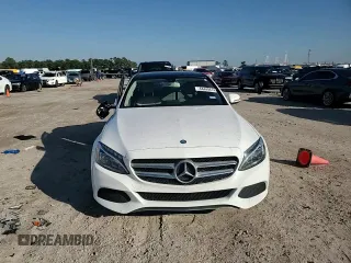2017 Mercedes-Benz C 300 with VIN 55SWF4JB7HU218562, listed as a Copart auction lot 84449414 with 91,073 mi miles and Salvage title. Bid and sale history available at DreamBid. Image 11.