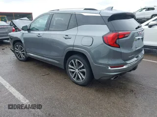 2020 GMC Terrain Denali z VIN 3GKALXEX9LL137492, wystawiony jako IAAI lot #42126393 z przebiegiem 47 075 mil mil oraz . Historia ofert i sprzedaży dostępna na DreamBid. Obrazek 3.