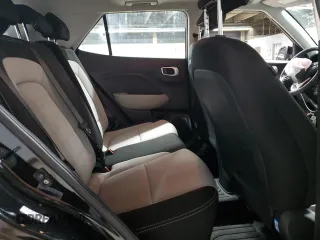 2022 Hyundai Venue SEL with VIN KMHRC8A30NU167055, listed as a Copart auction lot 53284515 with 23,403 mi miles and Salvage title. Bid and sale history available at DreamBid. Image 10.