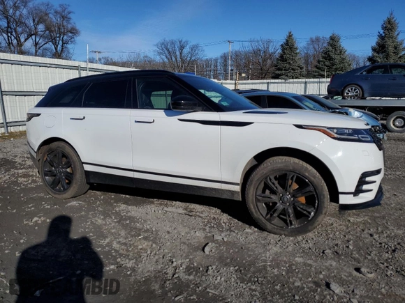 2022 Land Rover Range Rover Velar R-Dynamic S with VIN SALYT2EX1NA330283, listed as a Copart auction lot 80450923 with 22,325 mi miles. Bid and sale history available at carsss.com. Image 4.