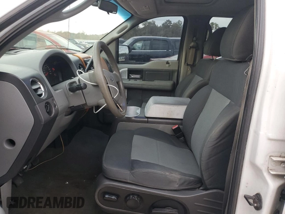 2007 Ford F-150 XLT z VIN 1FTRW02W17KB21352, wystawiony jako Copart lot #83563024 z przebiegiem 234 173 mil mil oraz Szkoda całkowita • Salvage title. Historia ofert i sprzedaży dostępna na DreamBid. Obrazek 7.