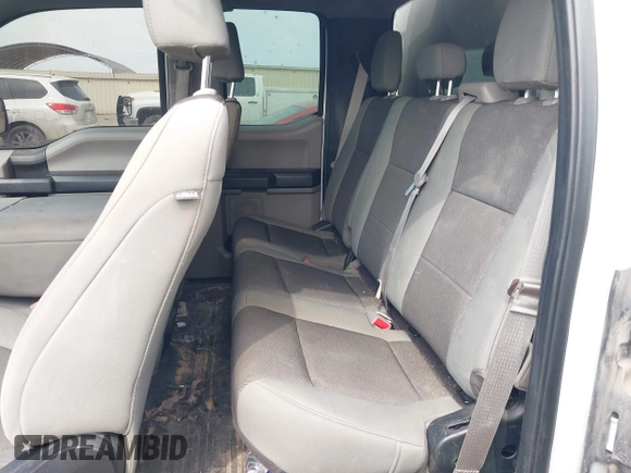 2020 Ford F-150 XL z VIN 1FTEX1C52LFA73368, wystawiony jako IAAI lot #41674867 z przebiegiem 170 542 mil mil oraz . Historia ofert i sprzedaży dostępna na DreamBid. Obrazek 8.