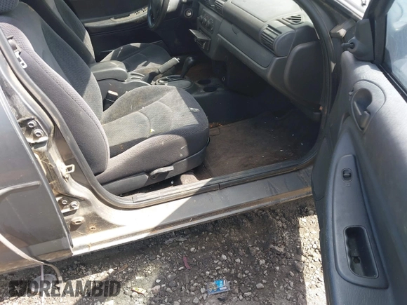 2004 Dodge Stratus SE with VIN 1B3EL36X74N170434, listed as a IAAI auction lot 42035882 with Not Provided miles and . Bid and sale history available at DreamBid. Image 5.