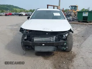2025 Hyundai Kona с VIN KM8HBCA39SU190377, выставлен на аукционе IAAI как лот 42422763 с пробегом 3 131 миль миль и . История ставок и продаж доступна на DreamBid. Изображение 6.