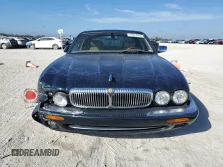 2001 Jaguar XJ Vanden Plas with VIN SAJDA24C51LF38566, listed as a Copart auction lot 43314625 with 100,298 mi miles and Salvage title. Bid and sale history available at DreamBid. Image 5.