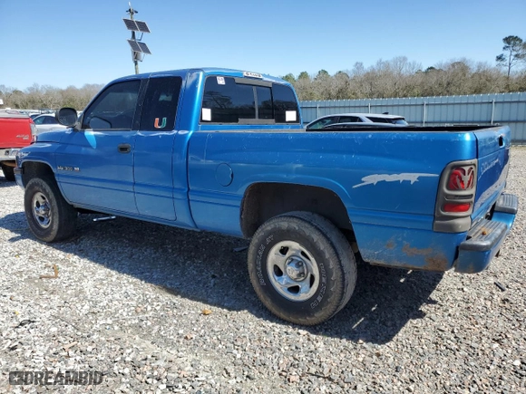 1998 Dodge Ram 1500 with VIN 3B7HF13Z8WG213896, listed as a Copart auction lot 49394015 with 249,533 mi miles and Salvage Title. Bid and sale history available at carsss.com. Image 2.