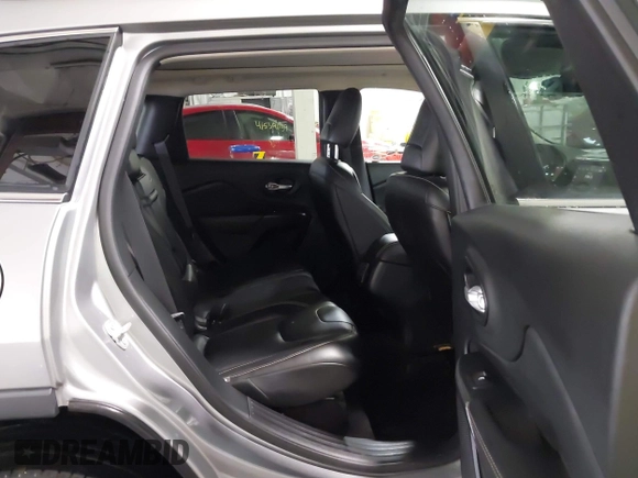 2016 Jeep Cherokee Limited with VIN 1C4PJMDB7GW283017, listed as a IAAI auction lot 41520558 with 79,630 mi miles. Bid and sale history available at carsss.com. Image 8.