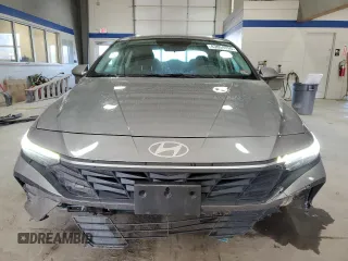 2024 Hyundai Elantra SE with VIN KMHLL4DG4RU686922, listed as a Copart auction lot 43054995 with 27,833 mi miles and Salvage Title. Bid and sale history available at DreamBid. Image 5.