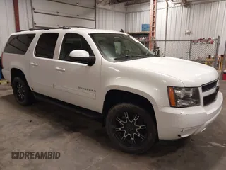 2012 Chevrolet Suburban LT with VIN 1GNSKJE72CR249440, listed as a IAAI auction lot 41724643 with 226,236 mi miles. Bid and sale history available at carsss.com. Image 1.