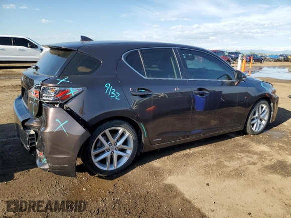 2014 Lexus CT 200h z VIN JTHKD5BH3E2189511, wystawiony jako Copart lot #56052265 z przebiegiem 67 065 mil mil oraz Szkody całkowita. Historia ofert i sprzedaży dostępna na DreamBid. Obrazek 3.