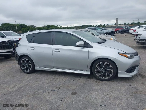 2018 Toyota Corolla iM with VIN JTNKARJE2JJ555379, listed as a IAAI auction lot 41330117 with NaN miles. Bid and sale history available at carsss.com. Image 13.