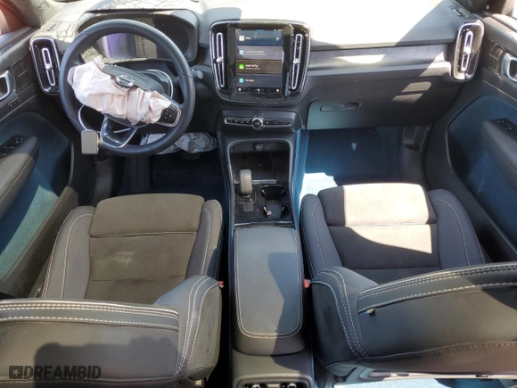 2023 Volvo C40 Recharge Pure Electric Ultimate with VIN YV4ED3GM9P2027892, listed as a Copart auction lot 60420974 with 19,650 mi miles and Salvage Title. Bid and sale history available at carsss.com. Image 8.