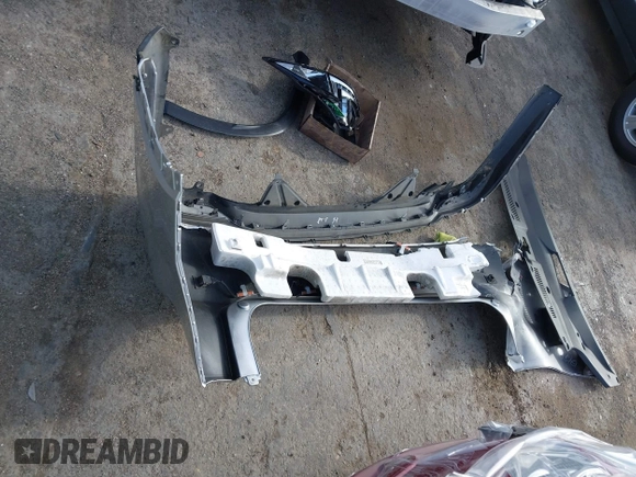 2018 Lexus RX 450hL Premium с VIN JTJDGKCA4J2001622, выставлен на аукционе IAAI как лот 42779010 с пробегом 71 969 миль миль и . История ставок и продаж доступна на DreamBid. Изображение 12.