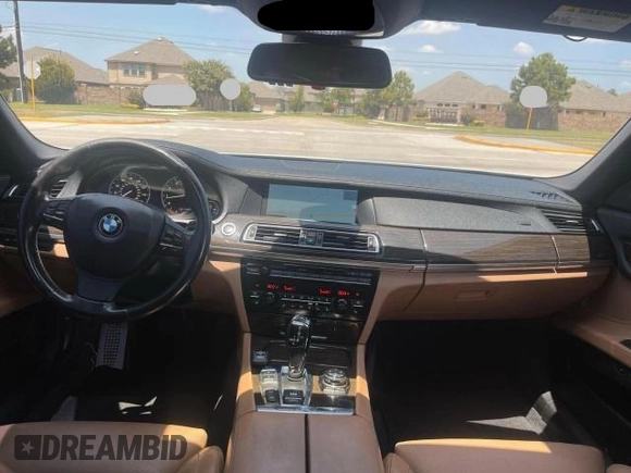 2010 BMW 7 Series 750Li with VIN WBAKB8C58ACY64395, listed as a Copart auction lot 76207074 with 137,375 mi miles and Salvage title. Bid and sale history available at DreamBid. Image 9.