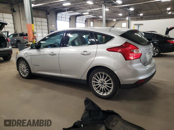 2014 Ford Focus Electric z VIN 1FADP3R4XEL330308, wystawiony jako Copart lot #54394165 z przebiegiem 82 423 mil mil oraz Tytuł czysty. Historia ofert i sprzedaży dostępna na DreamBid. Obrazek 2.