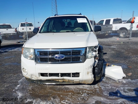 2010 Ford Escape XLT with VIN 1FMCU0D72AKC62810, listed as a IAAI auction lot 41343848 with 227,622 mi miles. Bid and sale history available at carsss.com. Image 12.