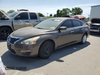 2013 Nissan Altima S with VIN 1N4AL3AP4DN519849, listed as a Copart auction lot 53166715 with 210,407 mi miles and Salvage Title. Bid and sale history available at DreamBid. Image 1.