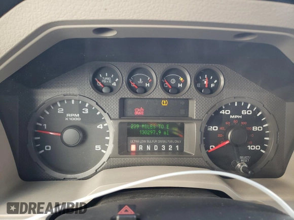 2008 Ford F-350 XL with VIN 1FTWX31R68EC58445, listed as a Copart auction lot 82446874 with 130,297 mi miles and Salvage Title. Bid and sale history available at DreamBid. Image 9.