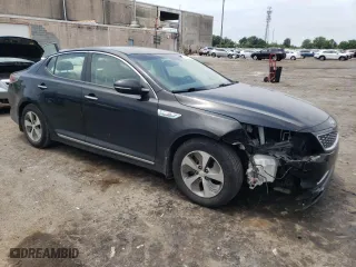 2015 Kia Optima Hybrid with VIN KNAGM4AD4F5077300, listed as a Copart auction lot 60273834 with 110,451 mi miles and Clean Title. Bid and sale history available at carsss.com. Image 4.