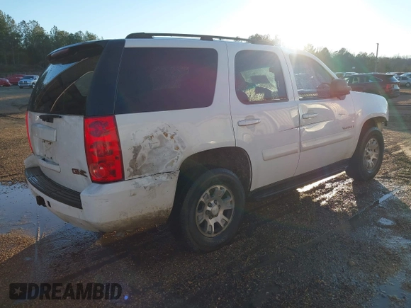 2008 GMC Yukon SLE w/3SA with VIN 1GKFC13C58R211994, listed as a IAAI auction lot 41278858 with 316,734 mi miles. Bid and sale history available at carsss.com. Image 4.