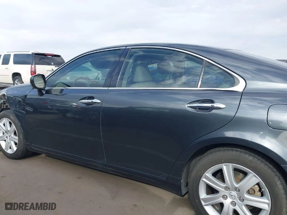 2007 Lexus ES 350 with VIN JTHBJ46GX72101092, listed as a IAAI auction lot 41910442 with 202,010 mi miles. Bid and sale history available at carsss.com. Image 14.