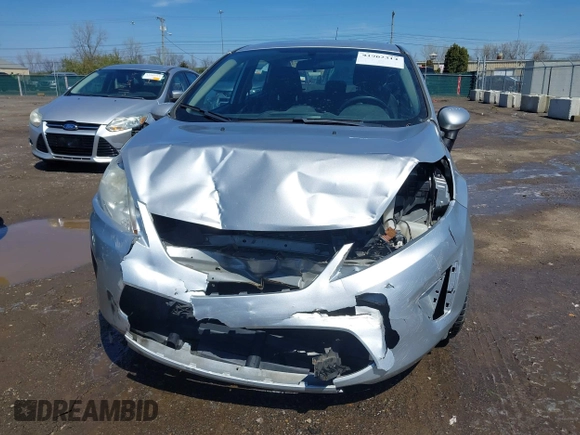 2013 Ford Fiesta SE with VIN 3FADP4BJ7DM207522, listed as a IAAI auction lot 41962314 with 191,550 mi miles. Bid and sale history available at carsss.com. Image 13.