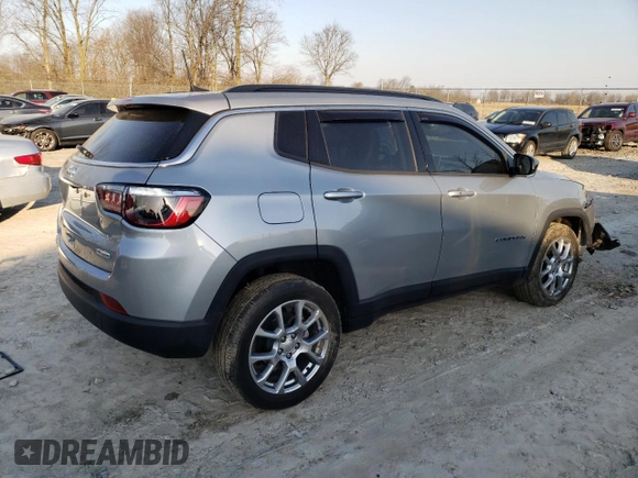 2022 Jeep Compass Latitude Lux with VIN 3C4NJDFB8NT178915, listed as a Copart auction lot 48702815 with 16,441 mi miles and Salvage title. Bid and sale history available at DreamBid. Image 3.