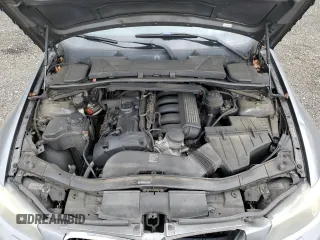 2011 BMW 3 Series 328i xDrive z VIN WBAPK7G54BNN86823, wystawiony jako Copart lot #55801365 z przebiegiem 149 328 mil mil oraz Szkoda całkowita • Salvage title. Historia ofert i sprzedaży dostępna na DreamBid. Obrazek 11.