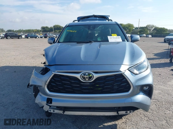 2021 Toyota Highlander L with VIN 5TDZZRAH2MS075954, listed as a IAAI auction lot 41711428 with 145,476 mi miles and . Bid and sale history available at DreamBid. Image 12.