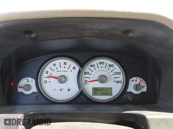 2006 Ford Escape XLS z VIN 1FMYU02Z96KA47068, wystawiony jako IAAI lot #42588037 z przebiegiem 139 581 mil mil oraz . Historia ofert i sprzedaży dostępna na DreamBid. Obrazek 7.