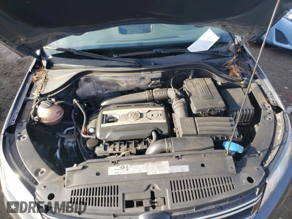 2012 Volkswagen Tiguan S with VIN WVGAV7AX7CW002660, listed as a Copart auction lot 86016034 with 185,938 mi miles and Salvage title. Bid and sale history available at DreamBid. Image 11.