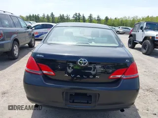 2007 Toyota Avalon XL z VIN 4T1BK36B37U244981, wystawiony jako IAAI lot #42202155 z przebiegiem 187 656 mil mil oraz . Historia ofert i sprzedaży dostępna na DreamBid. Obrazek 13.