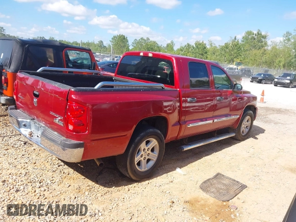 2009 Dodge Dakota SXT with VIN 1D7HE38K49S778966, listed as a IAAI auction lot 42034664 with 169,756 mi miles and . Bid and sale history available at carsss.com. Image 4.