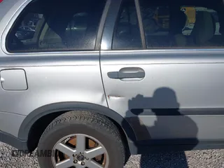 2006 Volvo XC90 2.5L Turbo with VIN YV4CZ592661278664, listed as a IAAI auction lot 41696894 with 182,329 mi miles. Bid and sale history available at carsss.com. Image 12.