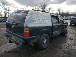 2002 Chevrolet Suburban Z71 with VIN 3GNFK16ZX2G298434, listed as a Copart auction lot 43641805 with 0 mi miles and Salvage Title. Bid and sale history available at carsss.com. Image 3.