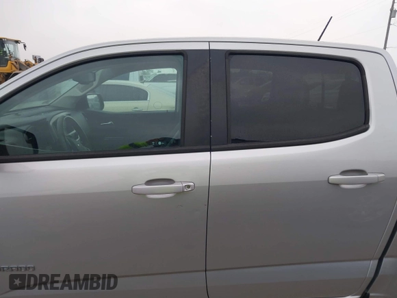 2018 Chevrolet Colorado 2WD Z71 with VIN 1GCGSDEN4J1131660, listed as a IAAI auction lot 41907485 with 49,722 mi miles. Bid and sale history available at carsss.com. Image 14.