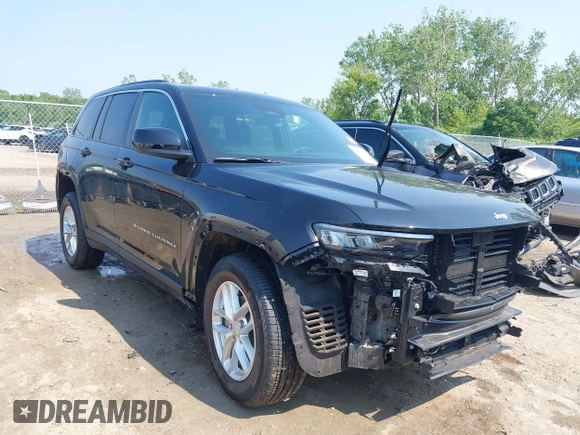 2025 Jeep Grand Cherokee Altitude X z VIN 1C4RJHAG9SC268299, wystawiony jako IAAI lot #42475401 z przebiegiem 2 649 mil mil oraz . Historia ofert i sprzedaży dostępna na DreamBid. Obrazek 1.