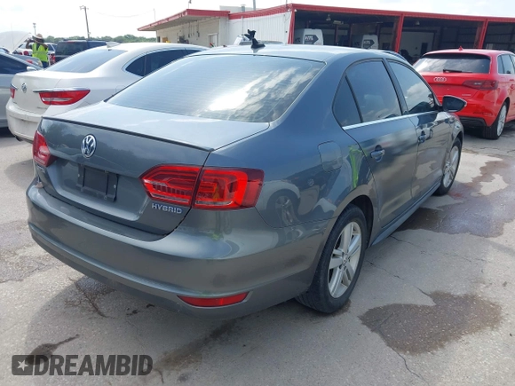2013 Volkswagen Jetta Hybrid SE с VIN 3VW637AJ5DM263330, выставлен на аукционе IAAI как лот 42540756 с пробегом 109 164 миль миль и . История ставок и продаж доступна на DreamBid. Изображение 4.
