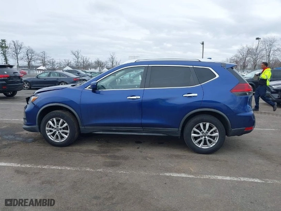 2018 Nissan Rogue SV with VIN KNMAT2MV3JP608181, listed as a IAAI auction lot 41706177 with 102,556 mi miles. Bid and sale history available at carsss.com. Image 13.