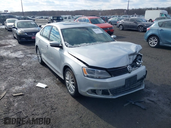 2011 Volkswagen Jetta SE with VIN 3VWDZ7AJ7BM368275, listed as a IAAI auction lot 41444681 with 139,828 mi miles and . Bid and sale history available at DreamBid. Image 1.