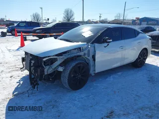 2023 Nissan Maxima SR с VIN 1N4AA6EV4PC505398, выставлен на аукционе IAAI как лот 41545275 с пробегом 33 067 миль миль и . История ставок и продаж доступна на DreamBid. Изображение 21.