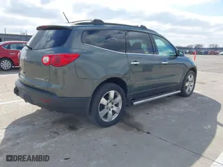 2011 Chevrolet Traverse LT w/1LT with VIN 1GNKRGED9BJ373576, listed as a IAAI auction lot 42026139 with 113,816 mi miles. Bid and sale history available at carsss.com. Image 4.