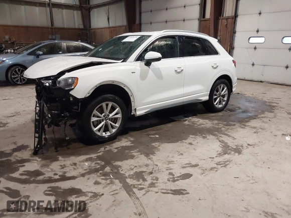 2021 Audi Q3 S line Premium with VIN WA1DECF36M1021600, listed as a IAAI auction lot 41081075 with 40,860 mi miles and . Bid and sale history available at DreamBid. Image 18.