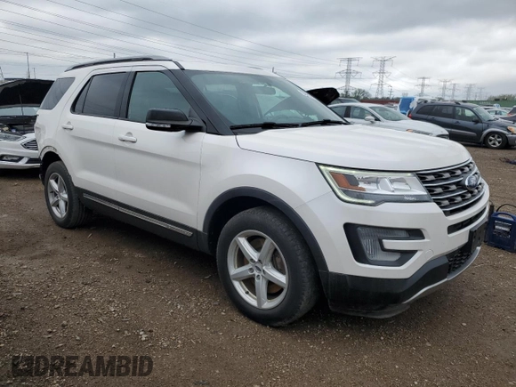 2017 Ford Explorer XLT with VIN 1FM5K8D82HGD81430, listed as a Copart auction lot 55413035 with 52,515 mi miles and Salvage title. Bid and sale history available at DreamBid. Image 4.