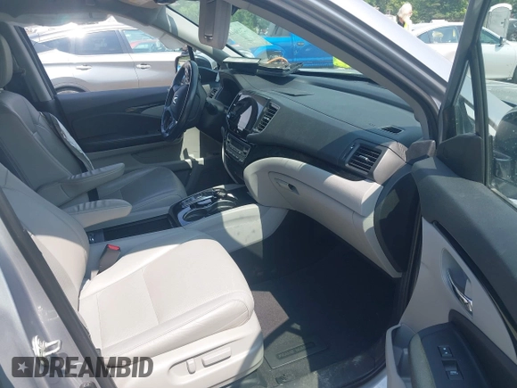 2019 Honda Pilot Elite with VIN 5FNYF6H08KB025449, listed as a IAAI auction lot 42450139 with 98,368 mi miles and . Bid and sale history available at DreamBid. Image 5.