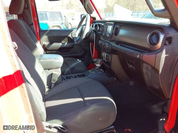 2019 Jeep Wrangler Unlimited Sport with VIN 1C4HJXDG0KW519050, listed as a IAAI auction lot 41621866 with 64,965 mi miles. Bid and sale history available at carsss.com. Image 5.