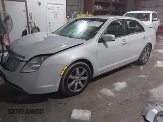 2011 Mercury Milan Premier with VIN 3MEHM0JG0BR603129, listed as a IAAI auction lot 41137393 with 105,403 mi miles. Bid and sale history available at carsss.com. Image 2.