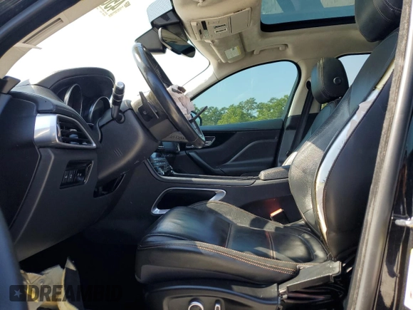 2020 Jaguar F-Pace 30t Prestige with VIN SADCK2GX2LA640512, listed as a Copart auction lot 45651055 with 97,395 mi miles and Salvage Title. Bid and sale history available at DreamBid. Image 7.