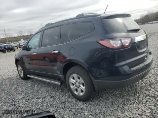 2015 Chevrolet Traverse LS with VIN 1GNKRFKD0FJ372093, listed as a Copart auction lot 52007305 with 142,206 mi miles and Clean Title. Bid and sale history available at carsss.com. Image 2.